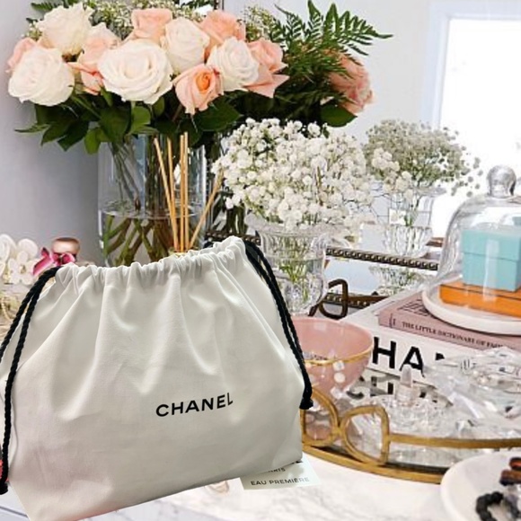 100% Authentic CHANEL white cotton canvas drawstring pouch cosmetic storage bag - Picture 1 of 16